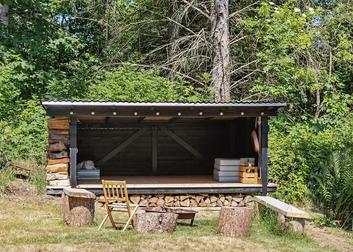 Ice Age Landscapes And Garden Retreats Nyaraló *